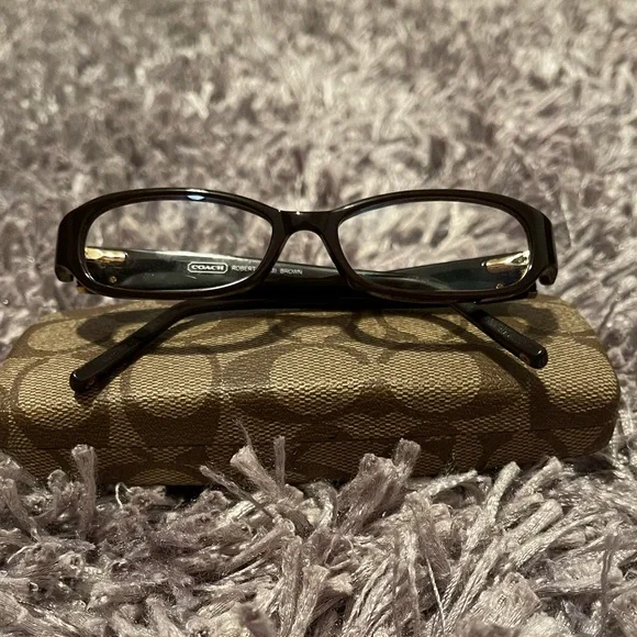 Coach Roberta glasses frames and case. No flaws. Coach Roberta 843 Brown Oval Rectangular Eyeglasses Frames  main image 3